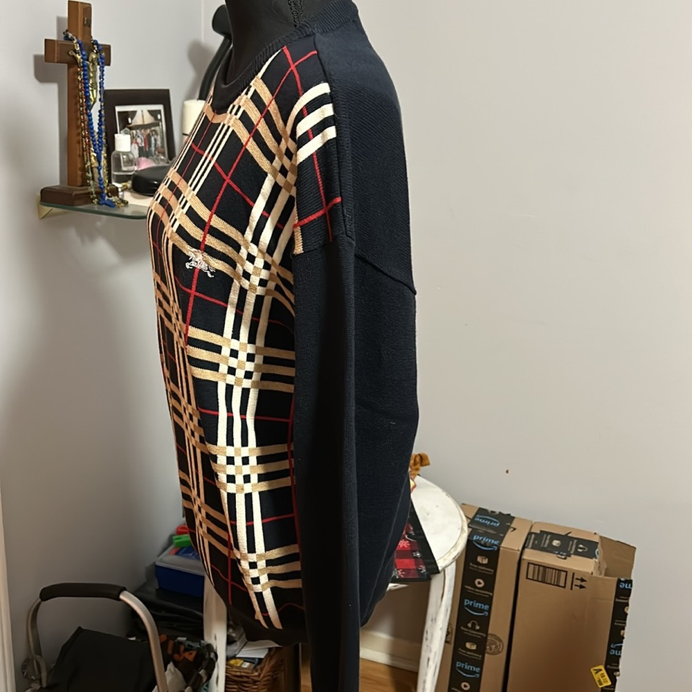 Authentic Burberry light Sweater - Picture 7 of 12